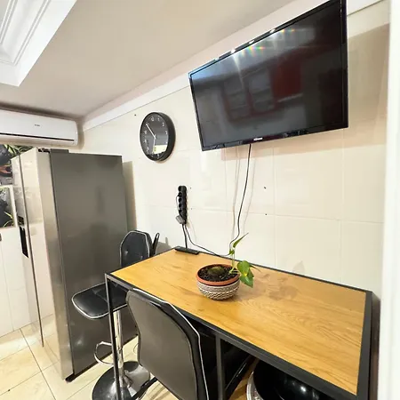 Airport Terrace Duplex * סן איסידרו